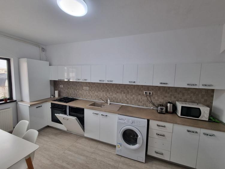 Tomis plus-apartament 3 camere 110 mp cu loc de parcare