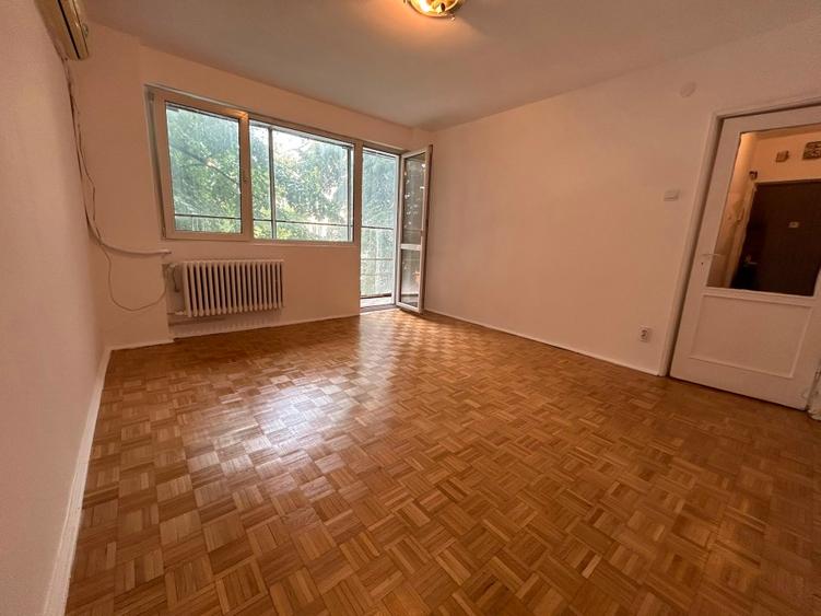 Apartament 3 camere Giulesti curat