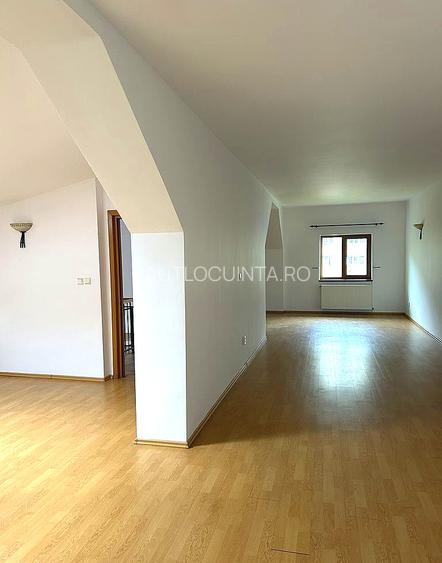 Vilă 300 mp | 8 Camere | Ideală Birouri, Clinică sau Afterschool | Tei - 2