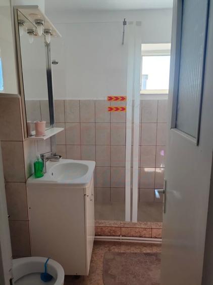 600 Euro-Inchiriere apartament 4 camere decomandate, etaj 10,Mazepa 2