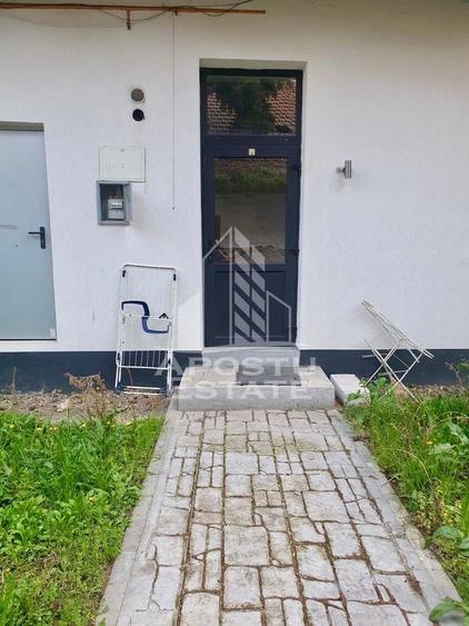 Apartament 1 camera de vanzare, curte comuna, zona Traian, Timisoara