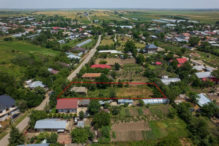 Varasti - loc Obedeni | teren intravilan | strada asfaltata