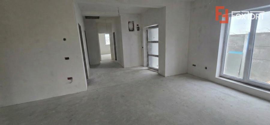 Duplex spatios cu teren de 442 mp, toate utilitatile - Giroc
