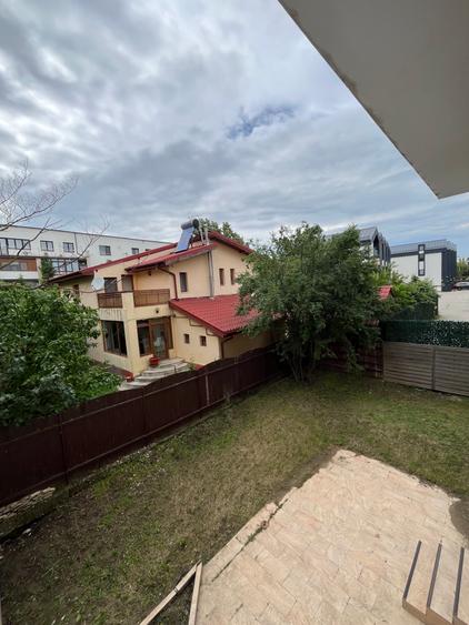 Apartament 3 camere Jolie Ville 160 mp,curte proprie 140 mp.