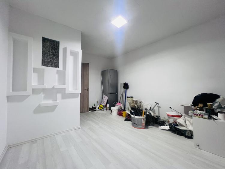 Garsoniera, 21 mp utili, renovata, etaj 4, zona Sagului - Shopping City