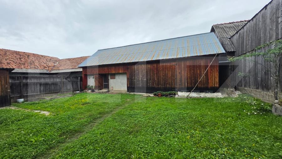 Casa de vanzare, cu 4 camere, 80 mp, satul Dorolea