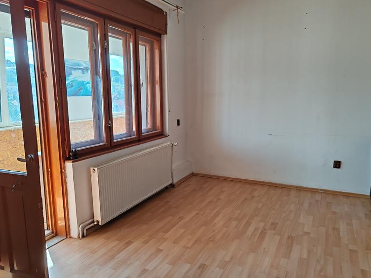 Apartament 3 camere mobilat si utilat zona Colinei