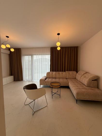 Vila 4 camere curte Corbeanca, Complex rezidential inchis cu piscina proprie