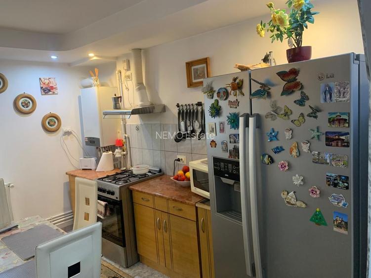 APARTAMENT DE VANZARE 3 CAMERE SIRET - 12