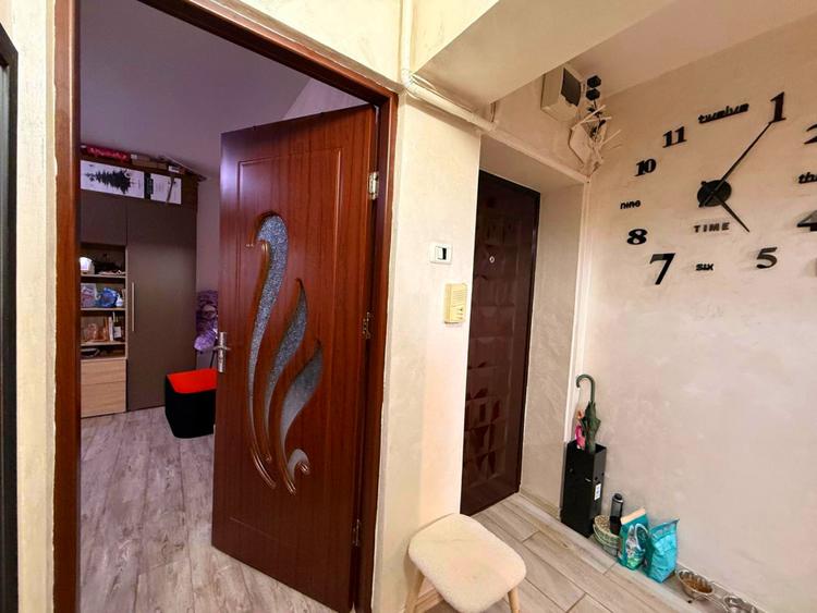 Apartament 2 camere decomandat-59mp-bloc 1986-Granit-Socola