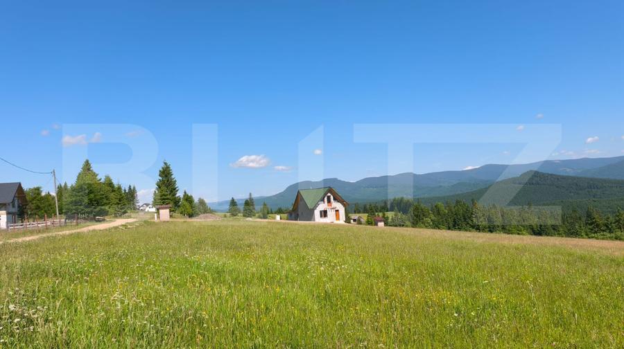 Teren extravilan 28 ari,zona Piatra Fantanele