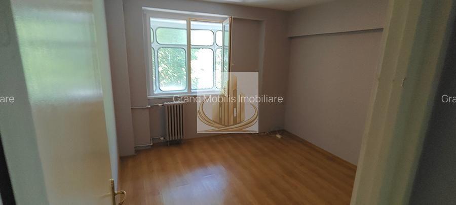 Vanzare apartament 3 camere decomandat Tineretului