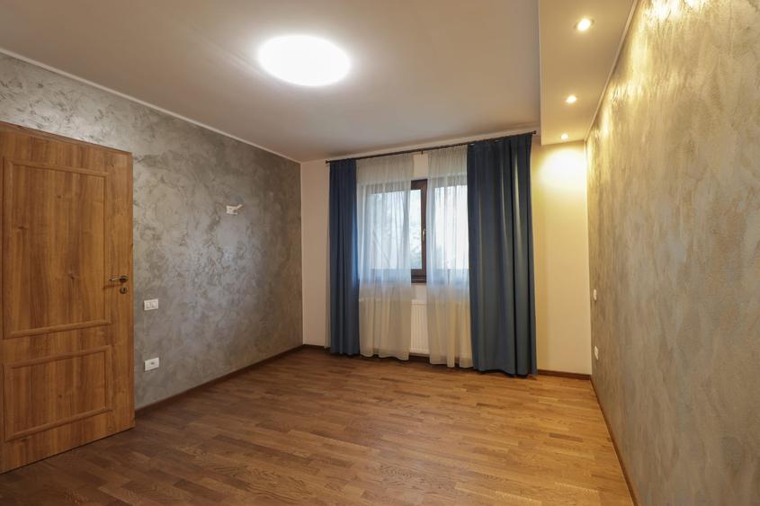 Busteni – Piatra Arsa, vila noua de vanzare! Vedere de top spre muntii Bucegi!