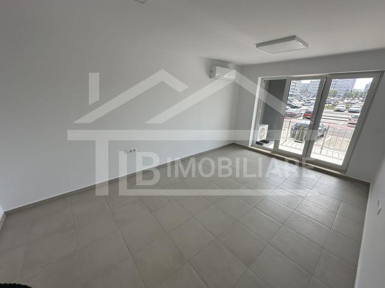 Spatiu de inchiriat, 80mp, parcare,decomandat, Zona Maurer Residence