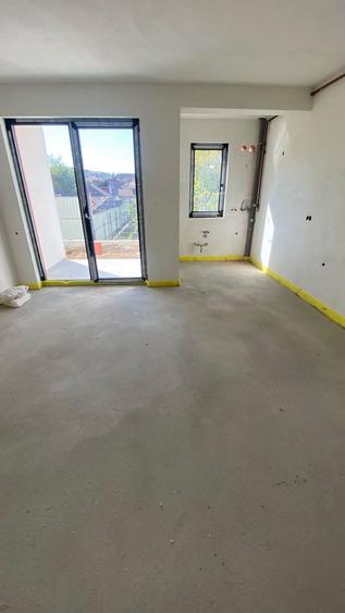 COMISION 0% Bloc Nou zona Republicii apartament 2 camere cu curte proprie