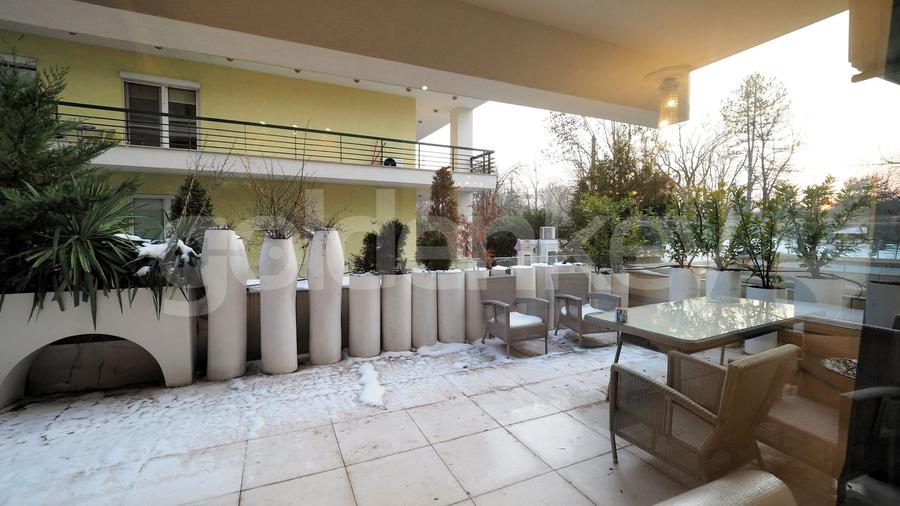 Apartament cu 5 camere in fata Parcului Herastrau | 210mp terasa si garaj