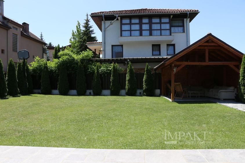 Vila cu sala de fitness, sauna, jacuzzi, zona de top - Andrei Muresanu