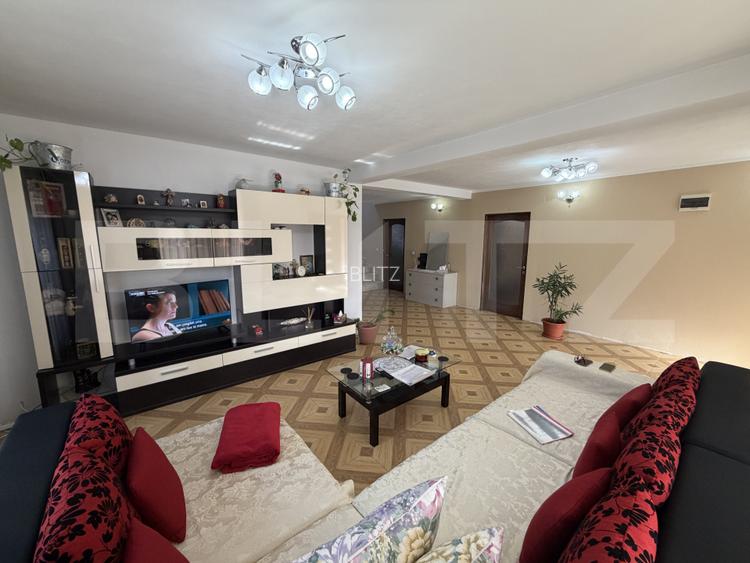 Casa de vanzare in suprafat de 180 mp cu 800 mp teren, loc. Surduc - 12