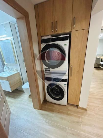 Apartament de lux cu 4 camere 1 Mai