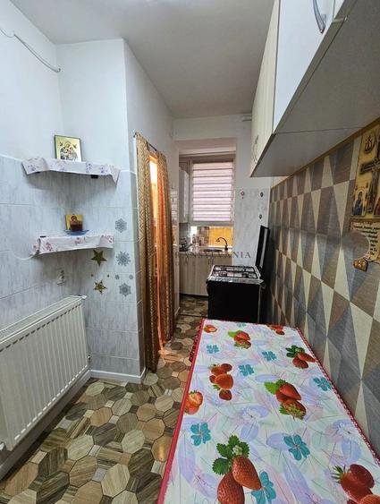 Apartament 2 camere, decomandat