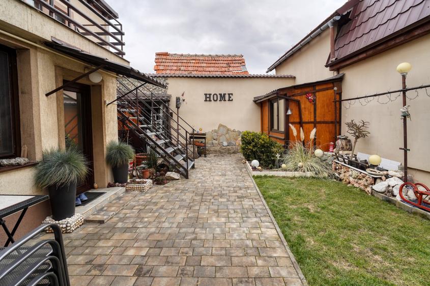 Rasnov, proprietate superba, rezidential si afacere la cheie - regim hotelier