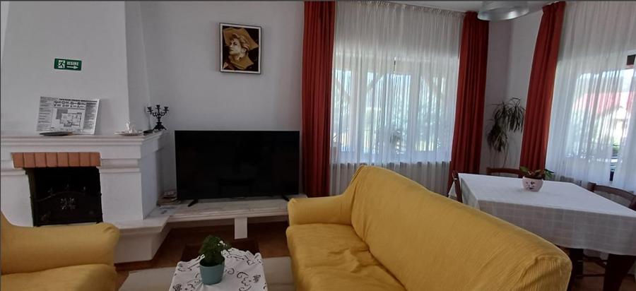 Casa indviduala, cu curte proprie, Bunloc ,Sacele