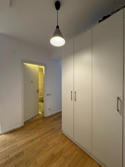 Închiriez apartament 2 camere – Vasile Lascăr 202, Mobilat, Parcare inclus