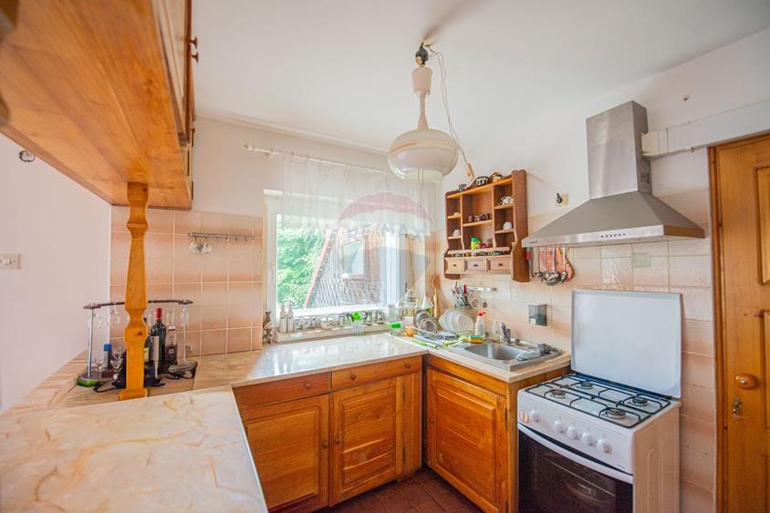 Vila la munte, Cheia, Prahova, P+2+Pod, 200mp utili + gradina de 439mp