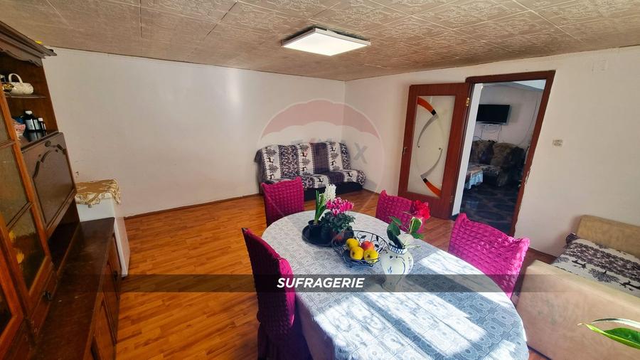 Casa de vanzare in Borlesti, Pomi | 37 ari teren | Comision 0%
