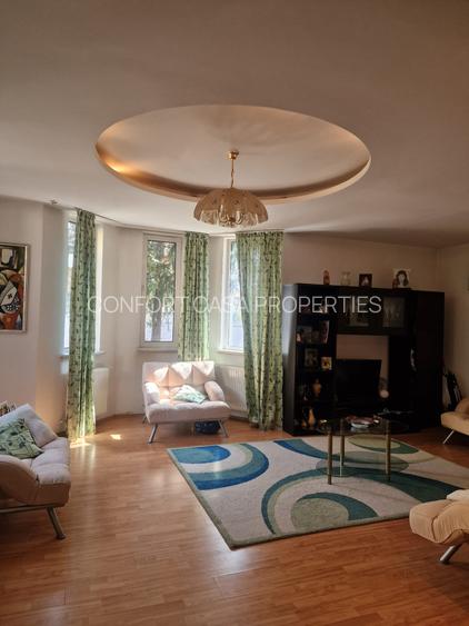 Splaiul Unirii - Calea Vitan- Mihai Bravu - Vila moderna - 330 mp, P+1E+M, garaj - 32