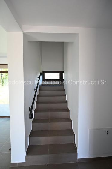 Casă / Vilă cu 4 camere de închiriat în zona Aradului - 7