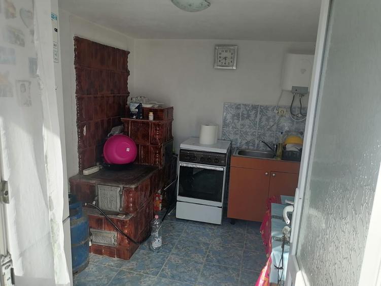 Casă situată în Bumbești Pițic - sat Cârligei