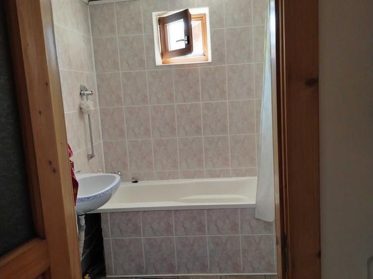 Apartament 4 camere, decomandat