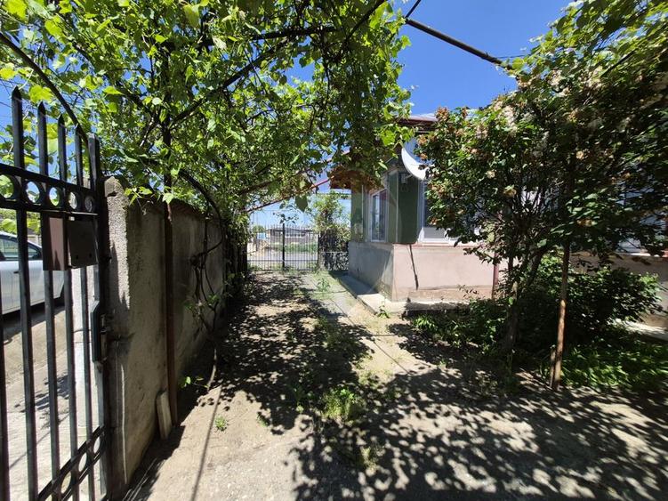 Vanzare casa 4 camere Cretesti / Vidra / Teren 662 mp