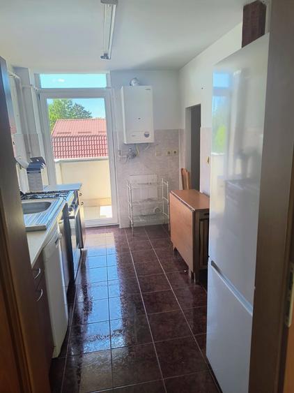 Apartament 3 camere in Manastur  zona Colina