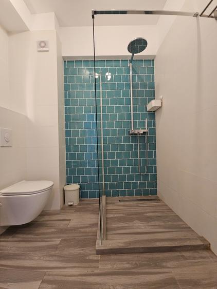 Vând apartament cu două camere vedere la mare