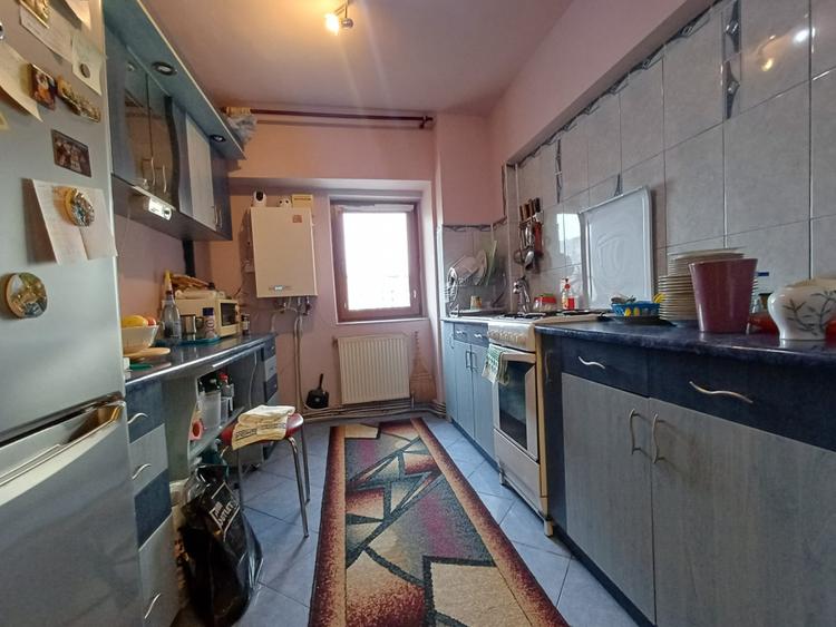 De vanzare, 2 camere, decomandat, zona Gara-Fostul Billa, Iasi
