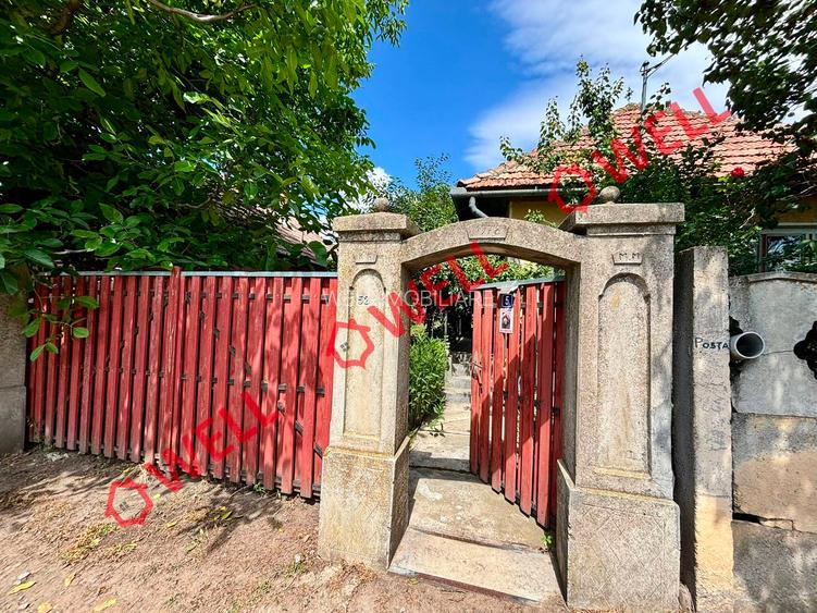 Casă familială de vânzare în Cătălina! - 3