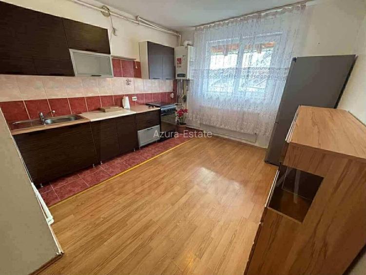 Garsonieră compartimentată pe 2 niveluri in zona Terezian - 4