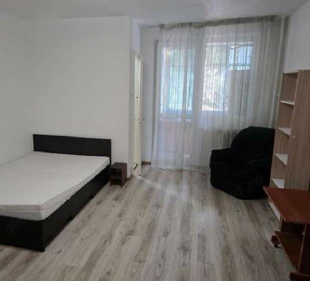 Titan metrou  Parc,bl.reabilitat,et.1/10,mobilata,utilata,gresie,parchet,libera!
