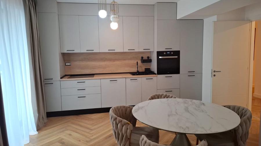Apartament 2 camere complet mobilat si utilat in bloc boutique
