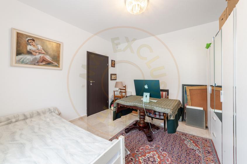 Vila spatioasa cu 4 dormitoare-Independenta energetic-1255 mp teren-Stefanesti