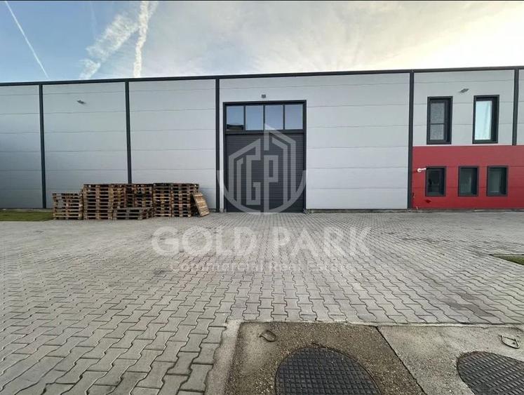 Spatiu Industrial - Showroom - 590 mp. Acces TIR