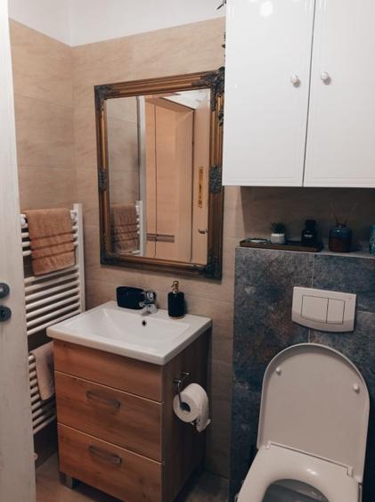 2 camere Negru Voda , Decomandat/ mobilat/ utilat , finisaje moderne !