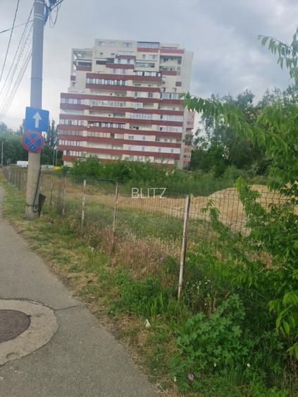 Teren intravilan , 2500 mp, zona Calea Severinului - 3