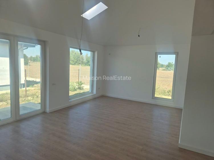 CASĂ NOUĂ ÎN TUNARI | 4 CAMERE | CURTE 250MP | 140000 € + Tva