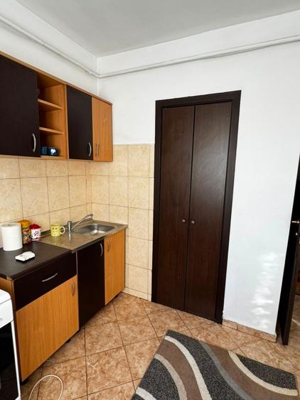 Apartament de vanzare 2 camere Slatina - Pret negociabil