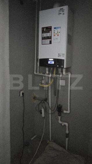 Casa 5 camere, 300 mp, zona UNIO