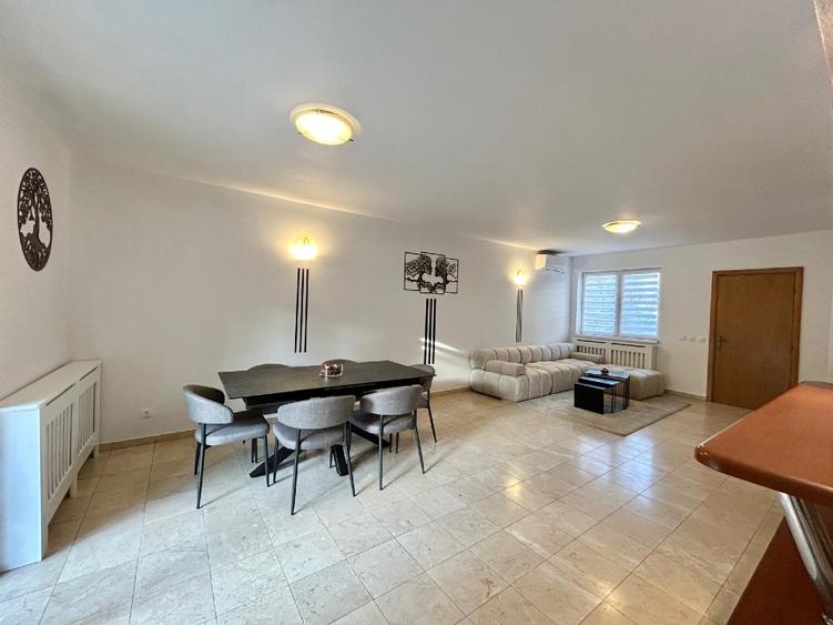 VILA  DE INCHIRIAT P+1  , 5 CAMERE   COMPLEX GAMA JOLLIE VILLE  IANCU NICOLAE .