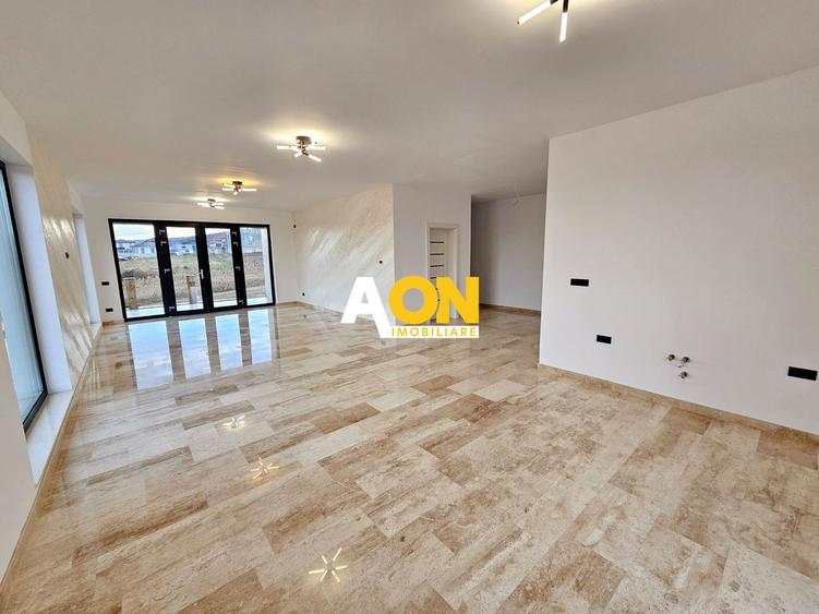 Casa finisata la cheie, 4 camere, 500 mp teren, Micesti